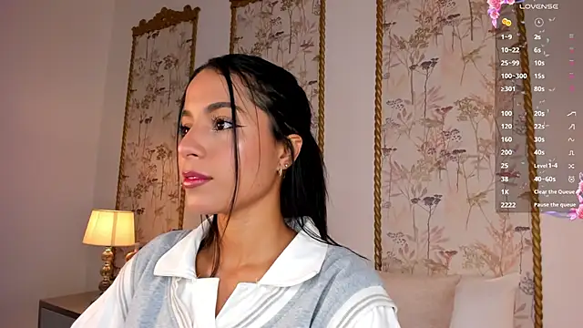 Snapshot of sara_castro24_ chatting on 05-14-26, 07:42 sara castro24 online show from 05-14-26, 07:42
