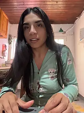 Snapshot of InesD_Arcy chatting on 05-31-26, 06:42 InesD Arcy online show from 05-31-26, 06:42