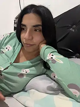 Snapshot of InesD_Arcy chatting on 06-02-26, 12:23 InesD Arcy online show from 06-02-26, 12:23