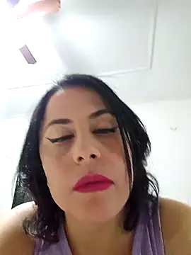 Rebelchocolate online show from 06-15-26, 04:58