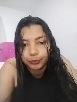 Snapshot of KarlaLoving chatting on 06-20-26, 06:44 KarlaLoving online show from 06-20-26, 06:44