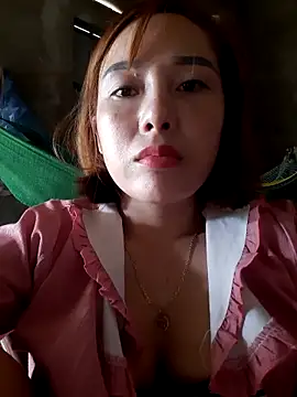 Snapshot of linhkun1 chatting on 05-18-26, 04:07 linhkun1 online show from 05-18-26, 04:07