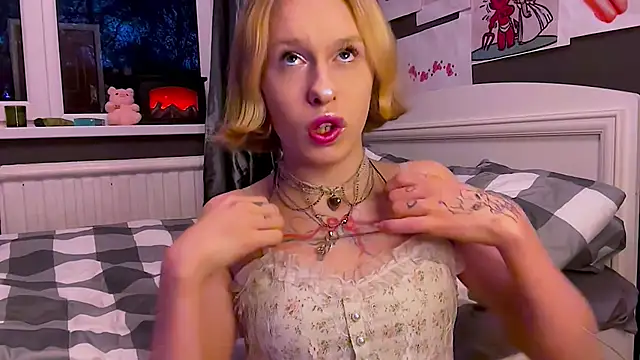 Miss Amy00 online show from 05-04-26, 06:37