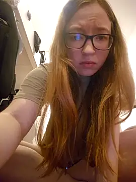 Freaky-Doll online show from 06-22-26, 09:34