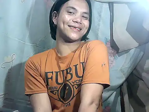 Snapshot of bj_l0ve chatting on 06-08-26, 01:00 bj l0ve online show from 06-08-26, 01:00