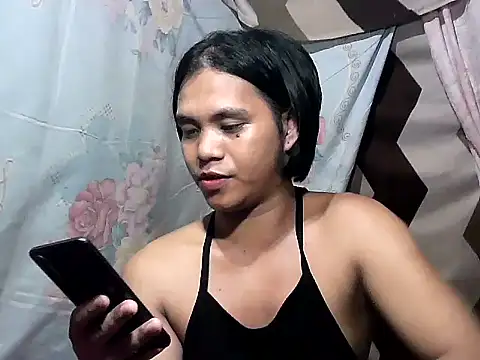 Snapshot of bj_l0ve chatting on 06-12-26, 10:36 bj l0ve online show from 06-12-26, 10:36