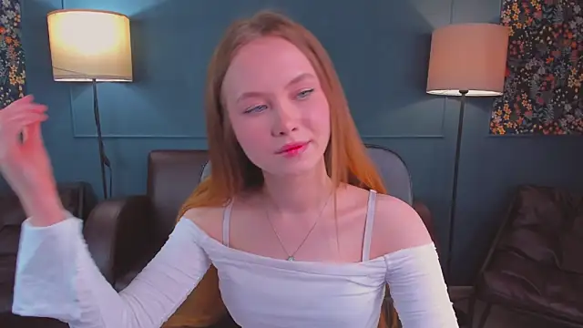 FloraLarsson online show from 05-03-26, 10:43