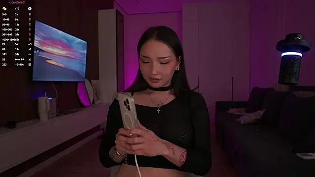 Snapshot of asvna_ chatting on 07-13-26, 12:24 asvna online show from 07-13-26, 12:24
