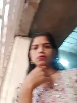 Snapshot of Khushi_lodha chatting on 06-05-26, 12:06 Khushi lodha online show from 06-05-26, 12:06
