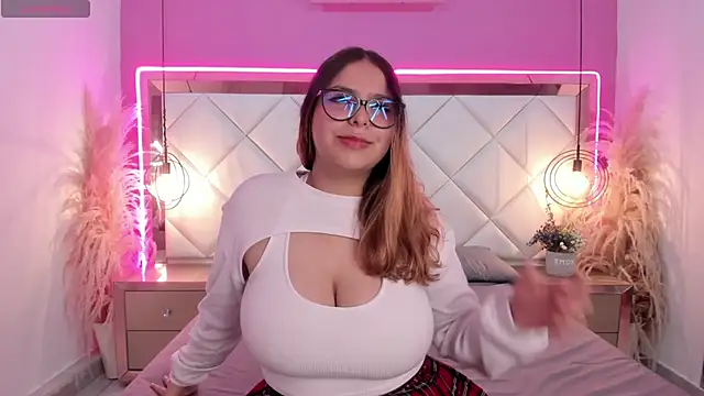 Sabrinaleblanc online show from 06-23-26, 12:41