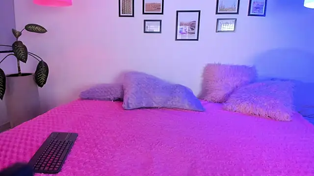 Kendaall sweet online show from 06-04-26, 03:12