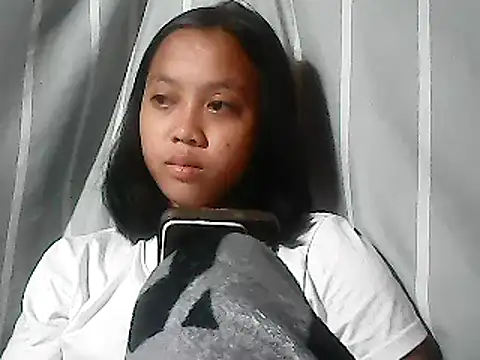 Yours AsianPinayGirl18 online show from 06-03-26, 08:58