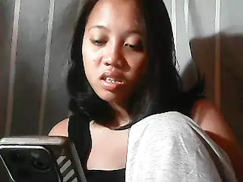Yours AsianPinayGirl18 online show from 06-15-26, 11:18