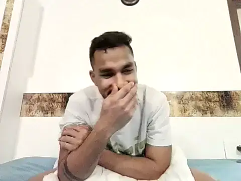 Desihotboy990 online show from 06-24-26, 01:43