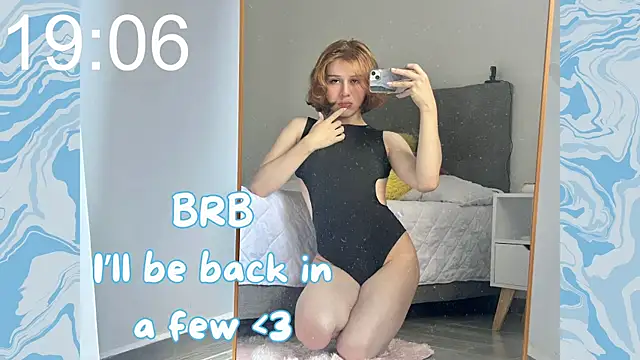 Snapshot of little_bonniie chatting on 06-12-26, 07:35 little bonniie online show from 06-12-26, 07:35