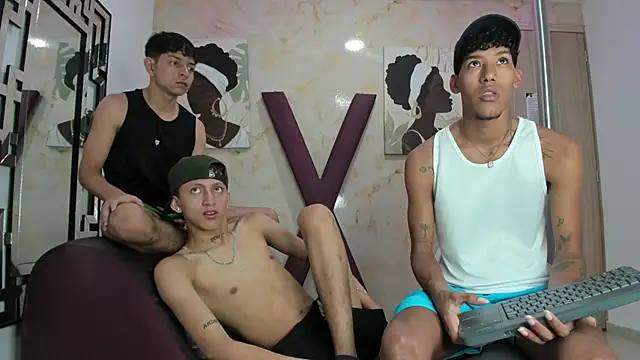 RED BOYS XXX online show from 05-09-26, 01:27