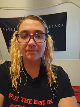 Thatonebinch online show from 05-25-26, 02:06