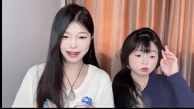 FANFAN xiaozheng online show from 04-30-26, 03:35