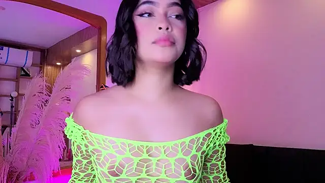 Snapshot of Chloe_monroee chatting on 05-18-26, 03:13 Chloe monroee online show from 05-18-26, 03:13