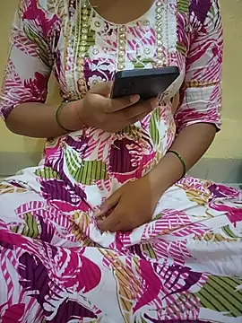 Seema yadav01 online show from 05-07-26, 05:02