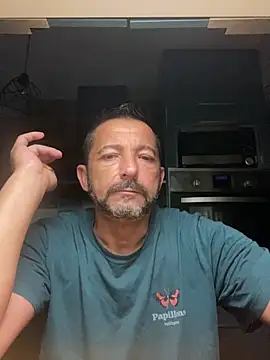 Snapshot of daddy3945 chatting on 06-04-26, 04:18 daddy3945 online show from 06-04-26, 04:18