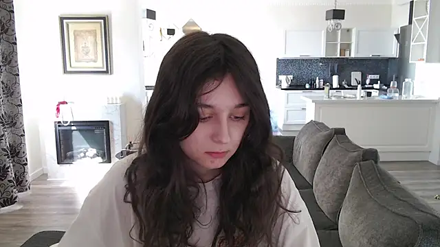 cute lilia online show from 05-07-26, 08:42
