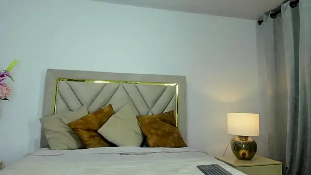 karla queen7 online show from 07-18-26, 11:25