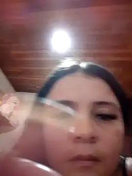 Snapshot of tuzorrit chatting on 05-25-26, 04:07 tuzorrit online show from 05-25-26, 04:07