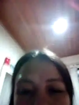 Snapshot of tuzorrit chatting on 05-26-26, 04:52 tuzorrit online show from 05-26-26, 04:52