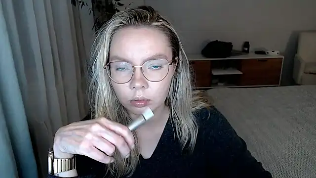 PolinaXXXXXJones online show from 06-10-26, 06:29