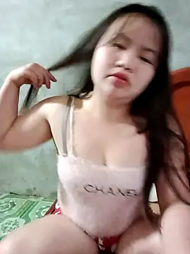Lily Henry online show from 05-09-26, 10:48