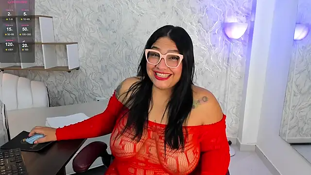 Snapshot of Davila_dior chatting on 06-02-26, 03:52 Davila dior online show from 06-02-26, 03:52