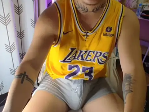 Snapshot of Ashtonfuckingboi chatting on 07-07-26, 10:52 Ashtonfuckingboi online show from 07-07-26, 10:52