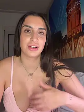 Snapshot of its_Jasmxn chatting on 06-24-26, 10:53 its Jasmxn online show from 06-24-26, 10:53