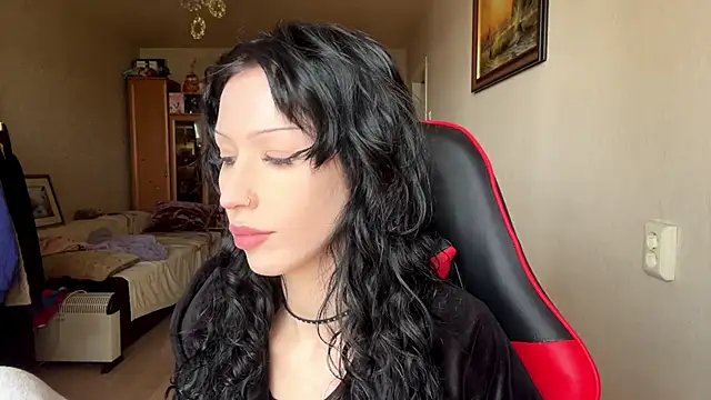 DavidaStorino online show from 05-02-26, 05:12