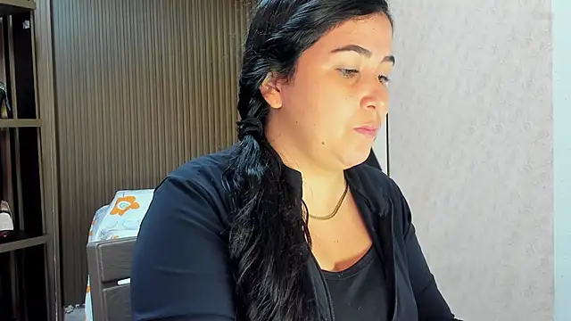 Snapshot of BBWLuxuryMuse chatting on 05-14-26, 11:17 BBWLuxuryMuse online show from 05-14-26, 11:17