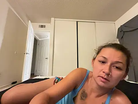 Baybeecakes online show from 06-21-26, 04:15