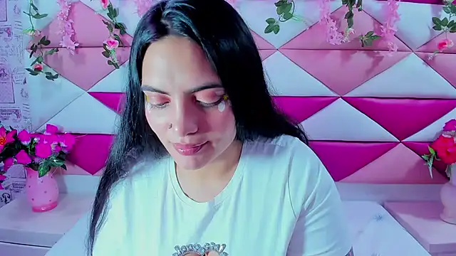 Snapshot of Isabella_Mora_ chatting on 05-16-26, 03:03 Isabella Mora online show from 05-16-26, 03:03