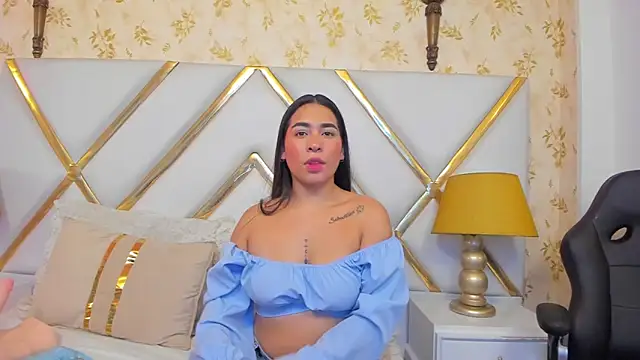 Snapshot of SussyFoxxx chatting on 06-17-26, 07:04 SussyFoxxx online show from 06-17-26, 07:04