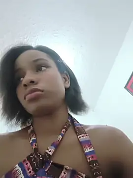 Snapshot of OshunHoney chatting on 06-21-26, 02:47 OshunHoney online show from 06-21-26, 02:47