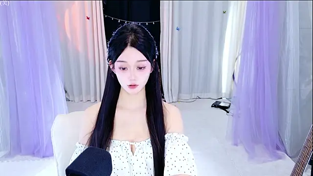 Snapshot of Wa-Nini chatting on 05-29-26, 07:39 Wa-Nini online show from 05-29-26, 07:39