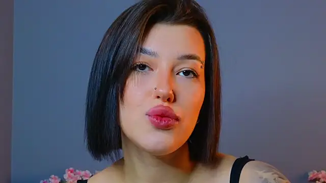 ScarlettYohann online show from 05-07-26, 04:01