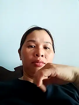 Snapshot of Dug_1x chatting on 05-03-26, 05:35 Dug 1x online show from 05-03-26, 05:35