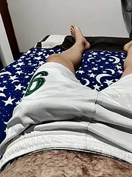 Snapshot of AndresvargasQ123 chatting on 07-22-26, 03:42 AndresvargasQ123 online show from 07-22-26, 03:42