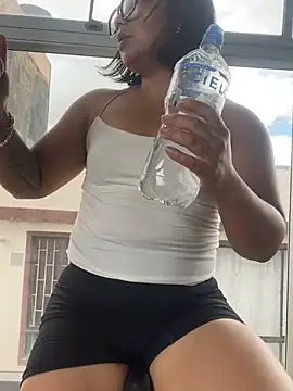 Snapshot of sarita_hos chatting on 07-05-26, 03:52 sarita hos online show from 07-05-26, 03:52