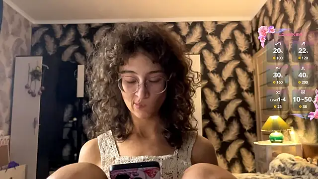 Snapshot of CurlyWinx chatting on 05-09-26, 07:19 CurlyWinx online show from 05-09-26, 07:19