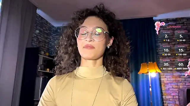 Snapshot of CurlyWinx chatting on 05-31-26, 12:01 CurlyWinx online show from 05-31-26, 12:01