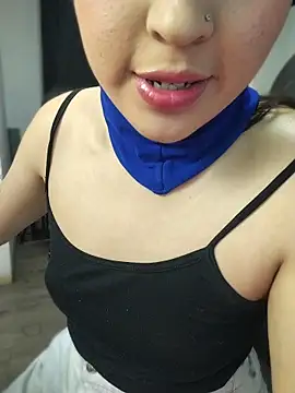 Snapshot of Lubnna chatting on 05-27-26, 11:35 Lubnna online show from 05-27-26, 11:35