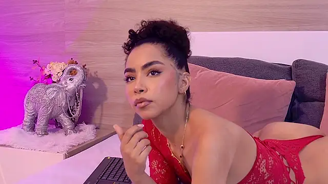 TamaraMontiel online show from 05-11-26, 02:45