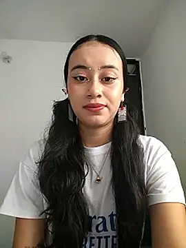L0lita Emi12 online show from 06-30-26, 07:26